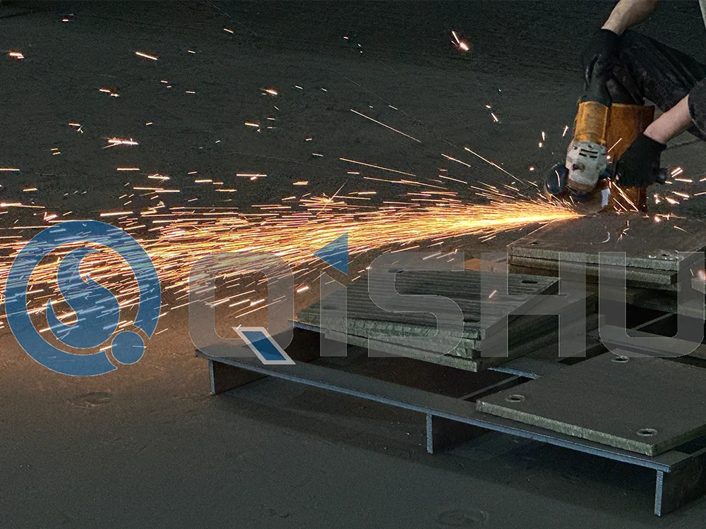 Chromium Carbide Deauratium Proprietates.